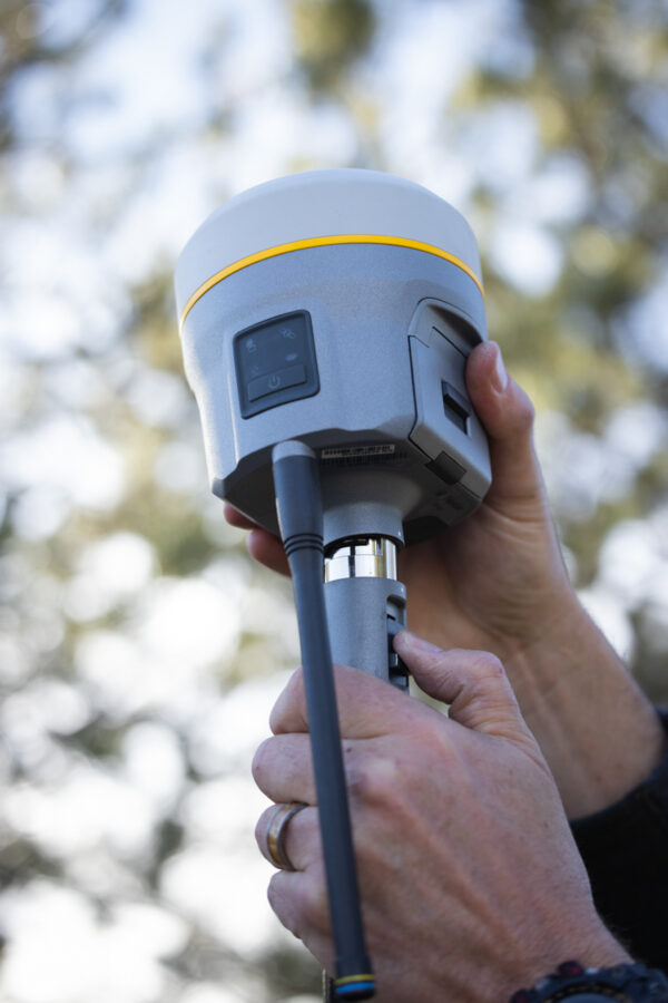 Trimble R980 Kit Trimble R980 - korecgroup.com