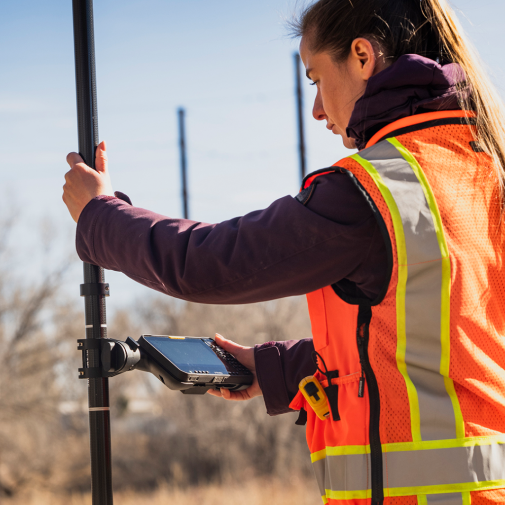 Trimble T70