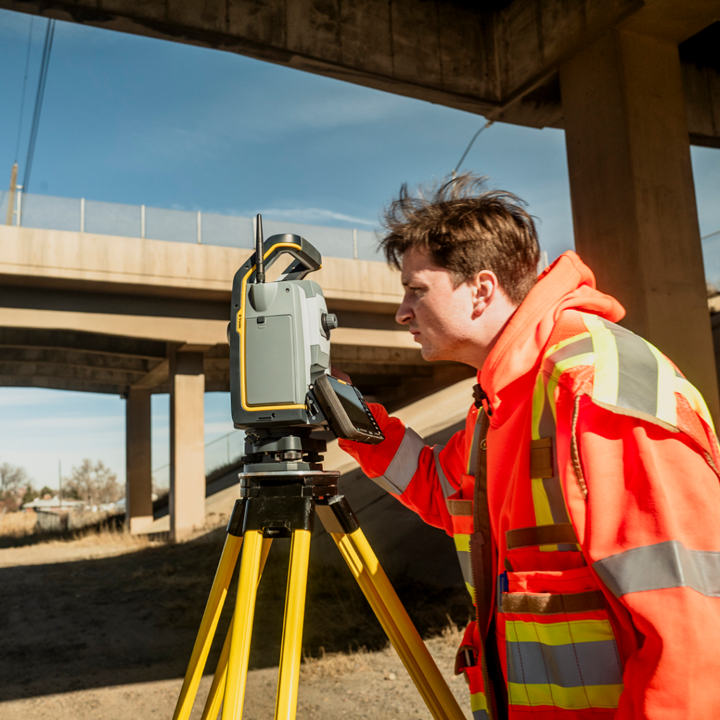 Trimble T70